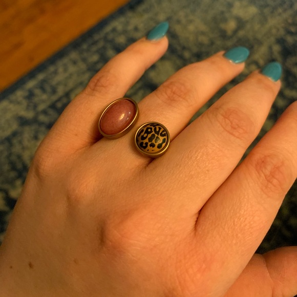 NWT Chico’s 2-stone Ring - Picture 4 of 9